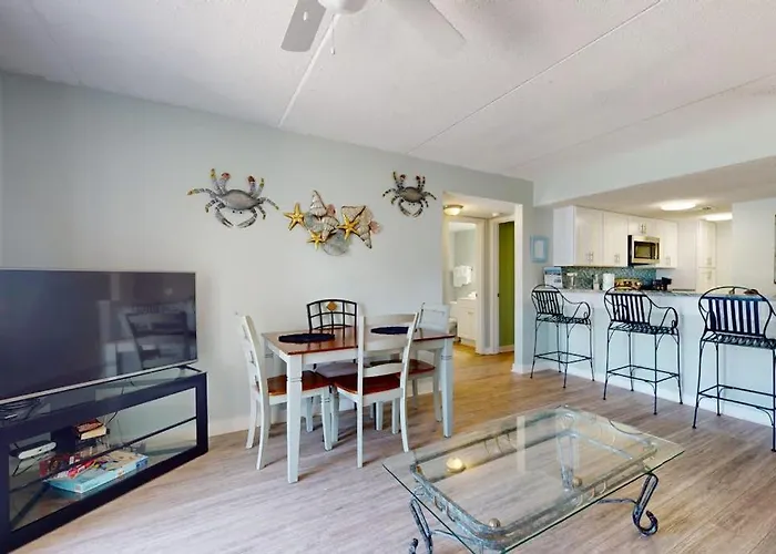 Beautiful In Gulf-front With Shared Pool Free Wifi & Ac