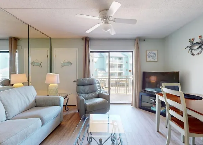 Beautiful In Gulf-front With Shared Pool Free Wifi & Ac Apartment *