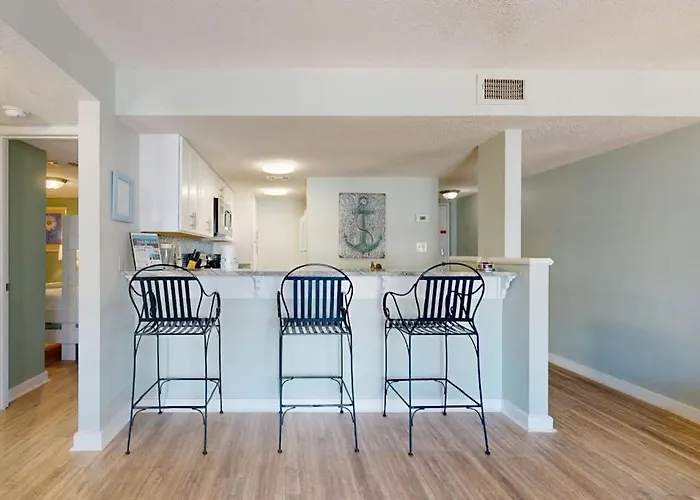 Beautiful In Gulf-front With Shared Pool Free Wifi & Ac