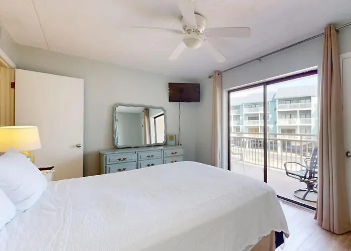 Apartment Beautiful In Gulf-front With Shared Pool Free Wifi & Ac *